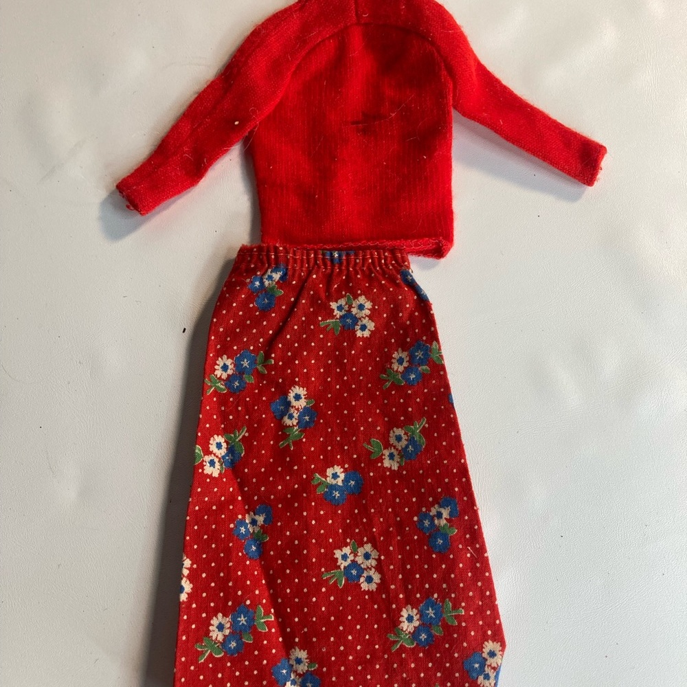 Barbie Fashion Doll vintage red floral 70’s Francie 7214 skirt top